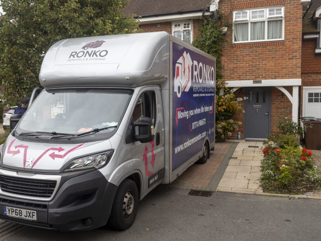 ronko removals and storage removals team streatham london 09